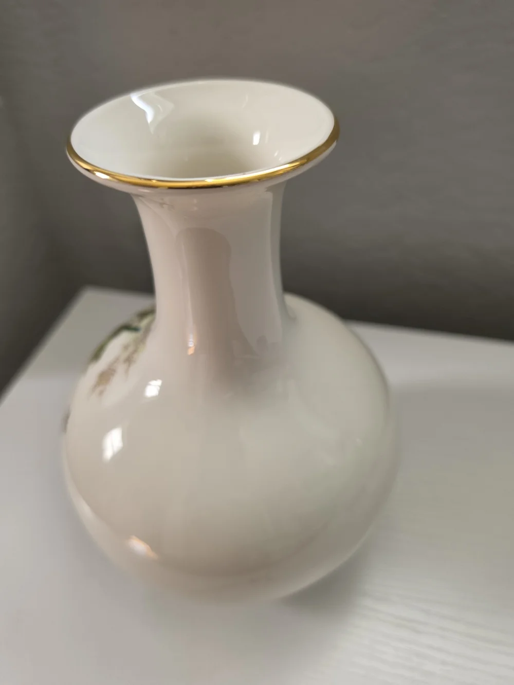 Vintage Hand-Painted White Porcelain Peacock Vase with Gold Accents From Japan